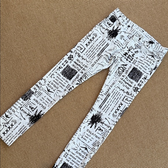 Tasso Pants - Tasso Narrow White Pants with Black Graffiti Sz M